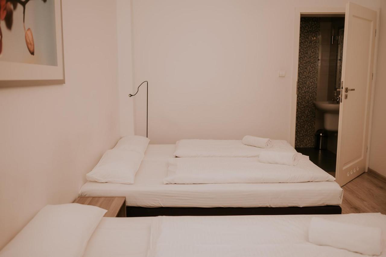 Hotel Garden Oleśnica Eksteriør billede