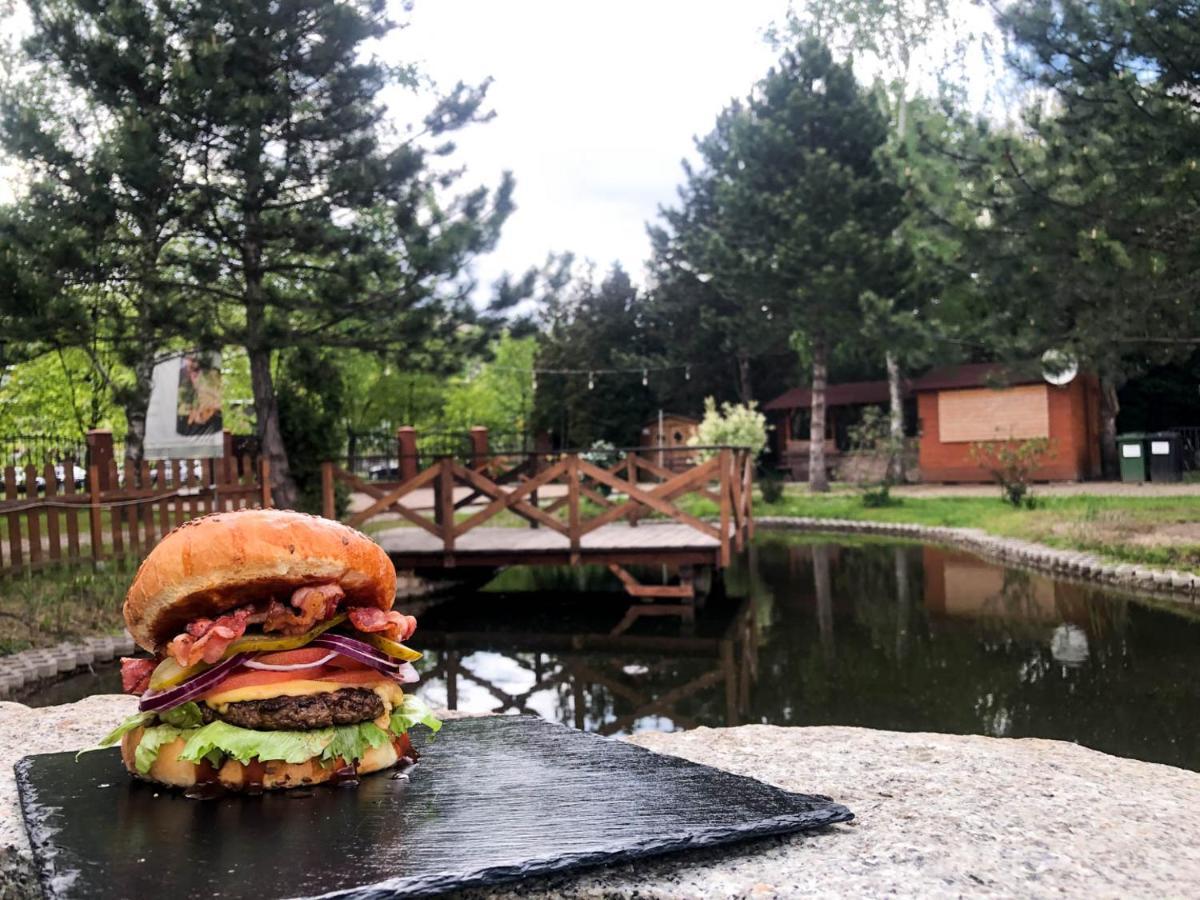 Hotel Garden Oleśnica Eksteriør billede